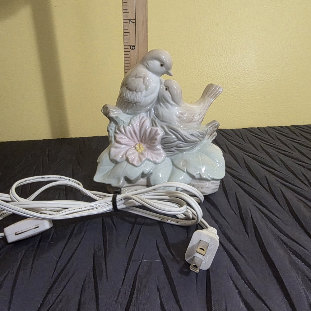Ceramic Bird Lamp with Floral Design - Picture 3 of 4